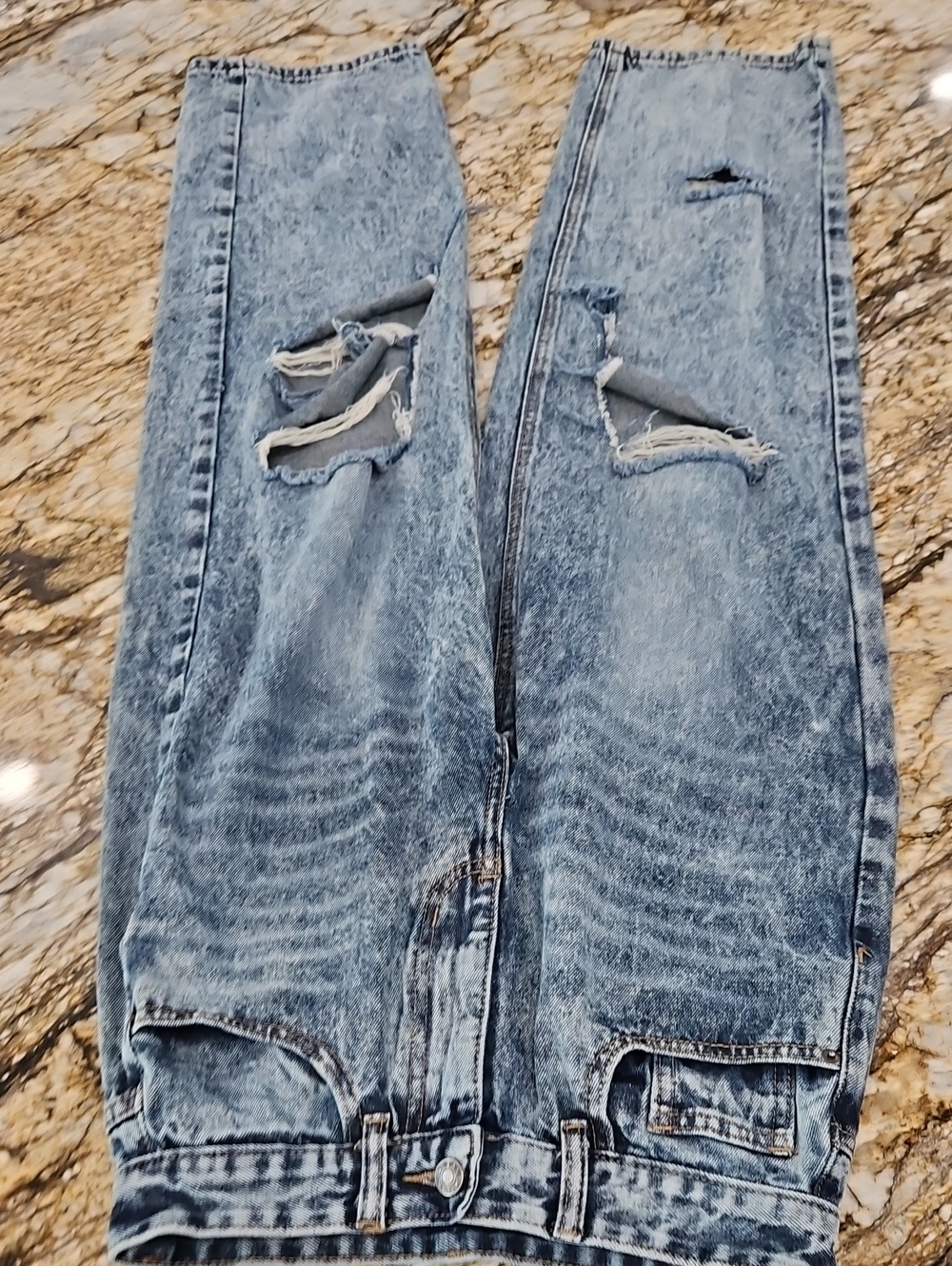 MOMOKROM VTG 90'S Distressed Blue Jeans. Size 8 Inseam 29" Rise 11"